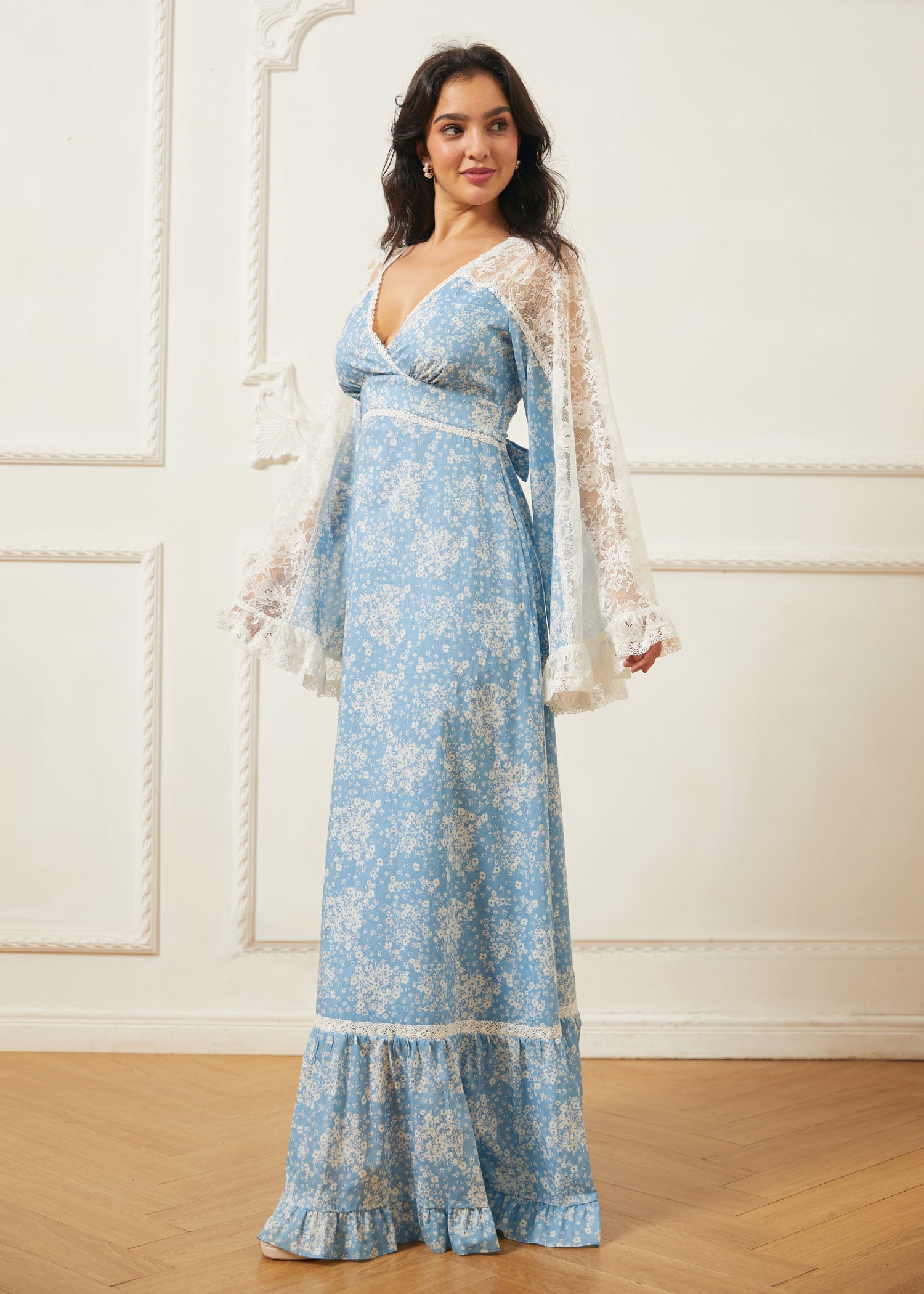 GUNNE SAX for ModCloth Michella Bell Sleeve Dress