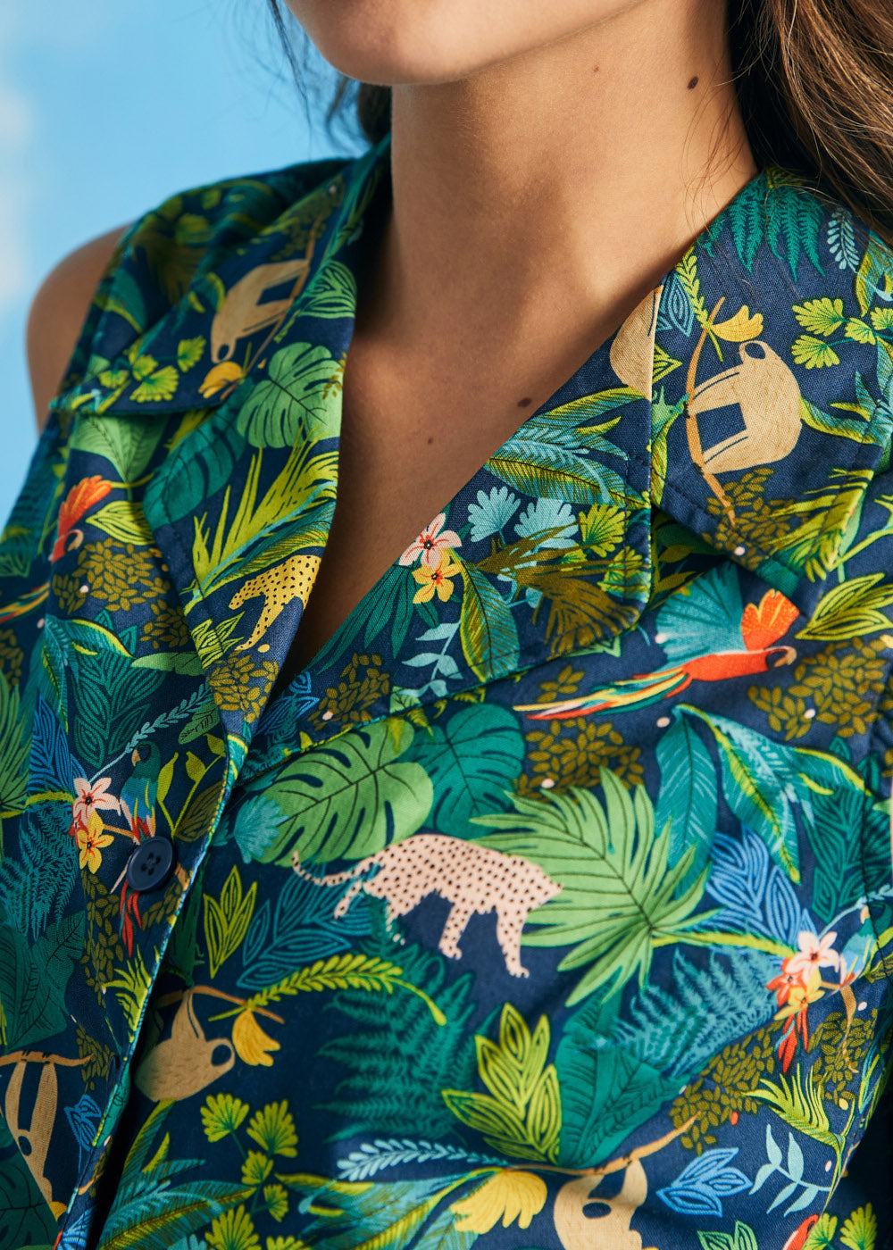 Feel the Morning Breeze Convertible Collar Shirt