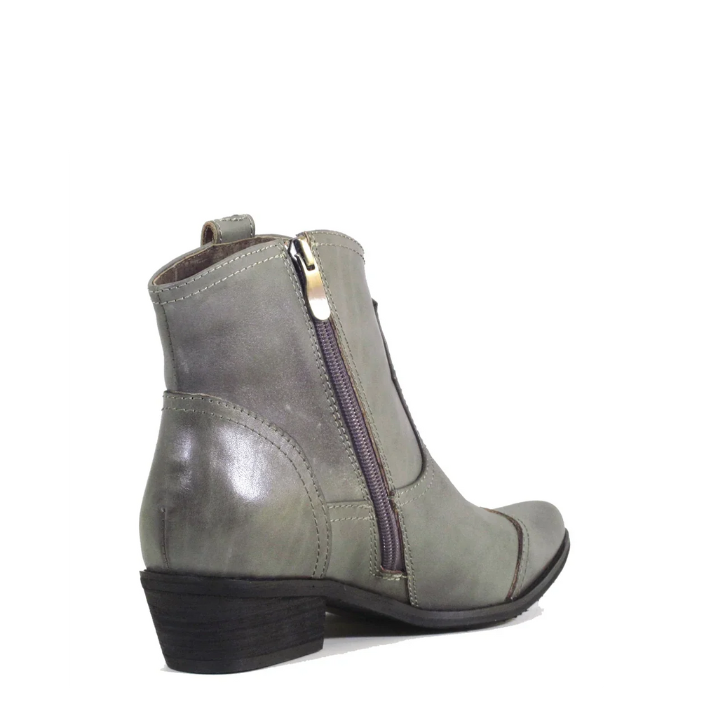 Connor Leather Western Booties