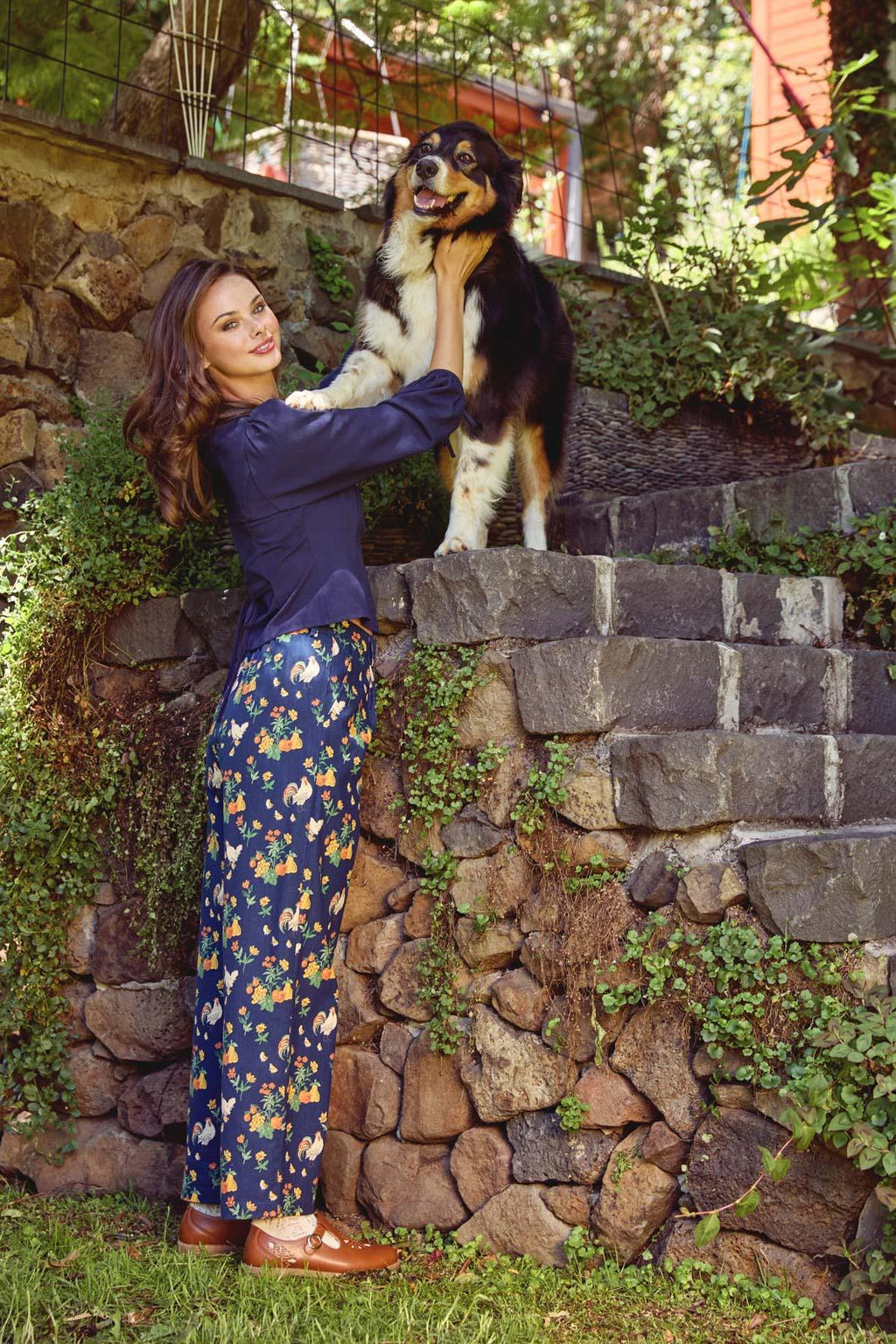 Chickens Print Tapered Cotton Pants